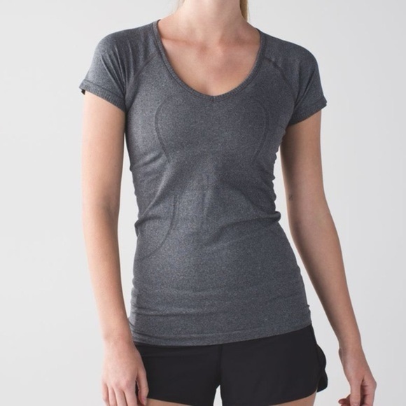 Lululemon Athletica V Neck Run Swiftly Tech Short Sleeve Workout Gym Shirt - Picture 2 of 9